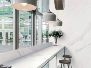 Velkoformátová deska Calacatta White 160×320 cm, fotografie 2