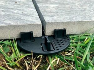 Spárovací křížek pro písek a štěrk bez trnu 10 mm, spára 4 mm, fotografie 2